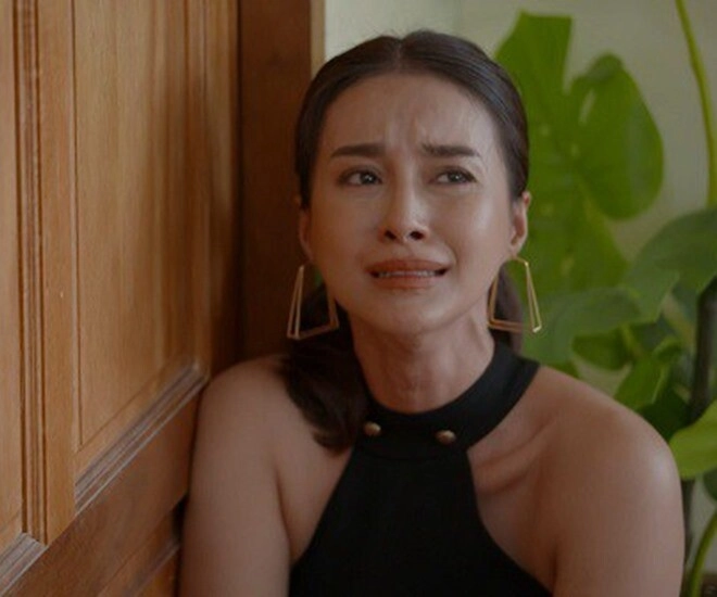 Cuộc gọi lúc nửa đêm của con gái khiến tôi quyết tâm cho bảo mẫu 10 năm nghỉ việc và cái kết đắng - 1