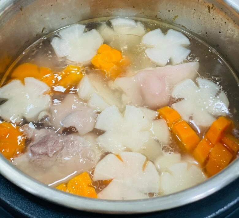Cuối tuần đổi gió với nui giò heo trứng cút vừa ngon lại lạ miệng đủ dinh dưỡng - 8