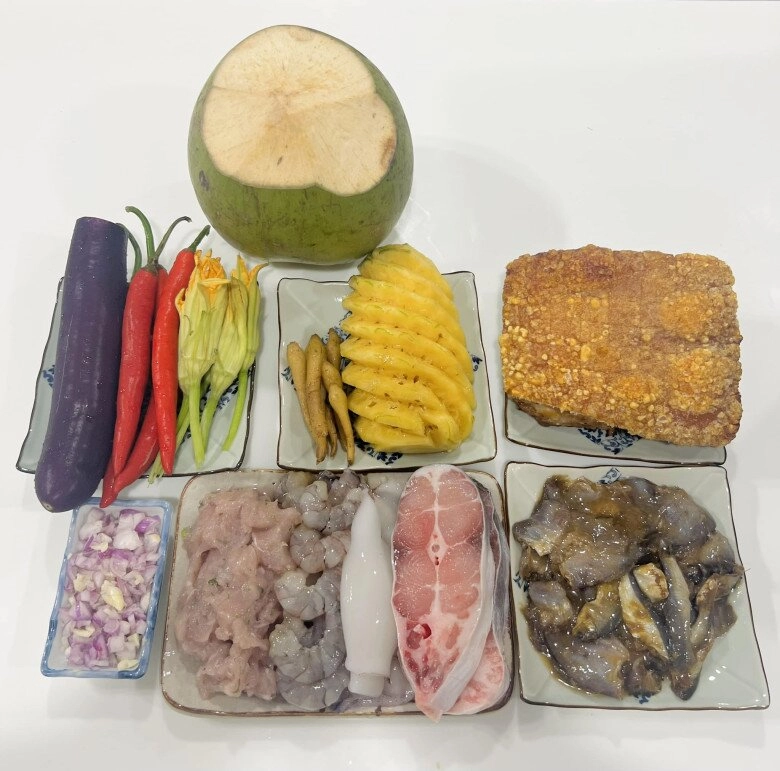 Cuối tuần làm bún mắm đầy ắp topping thơm lừng cả bếp cả nhà ăn không còn một miếng - 2