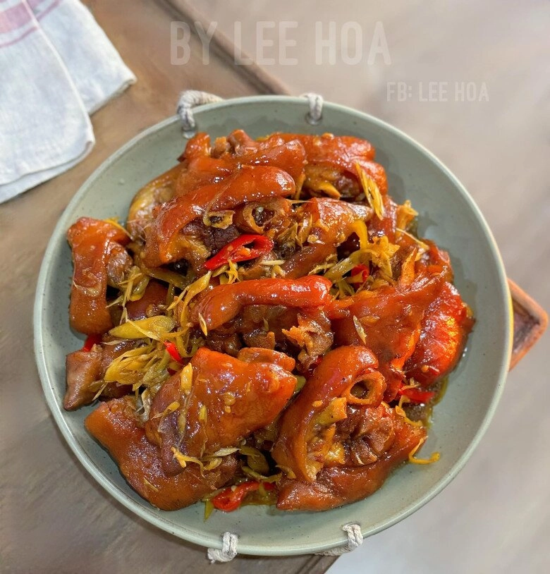 Cuối tuần làm chân giò ram sả ớt đậm đà thơm ngon lại có chút cay dịu nhẹ quá hợp ngày thu - 7