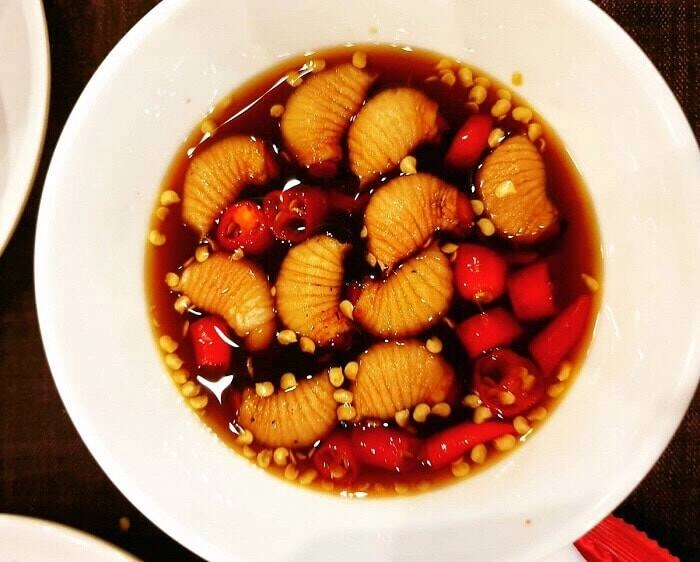 Đặc sản nhìn sợ khiếp vía nhưng nhiều người mê mẩn muốn thử bằng được ăn sống hay nấu đều ngon - 3