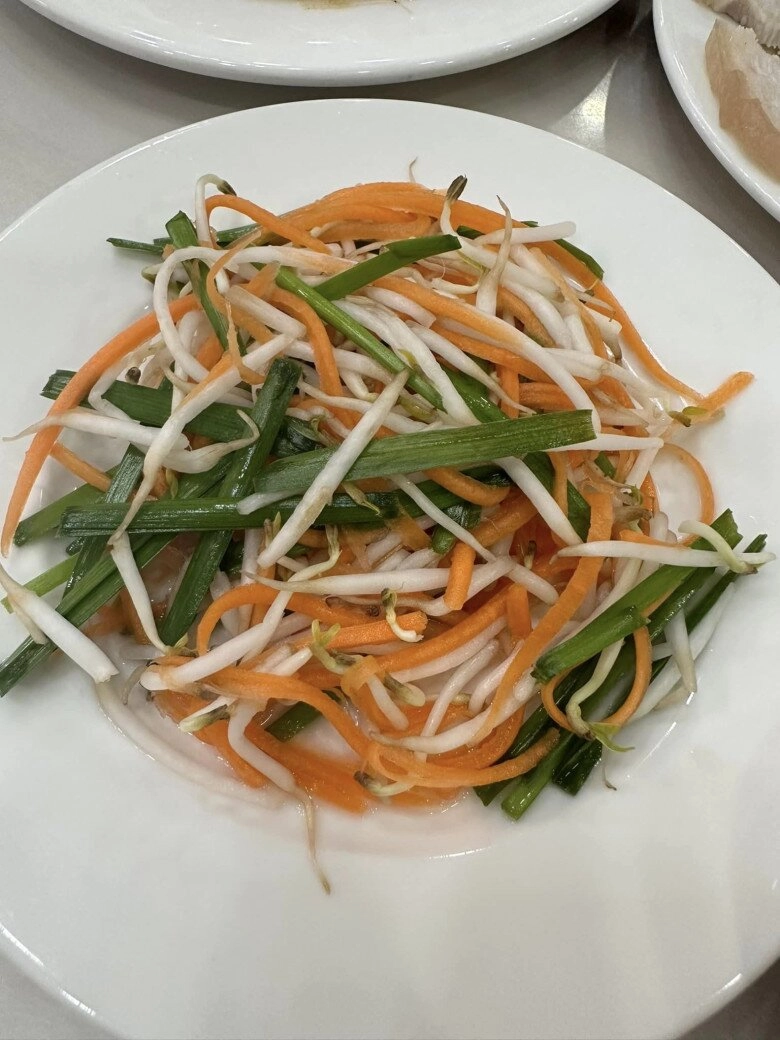 Đại gia hải phòng thích ăn cơm vy oanh nấu nữ ca sĩ có người làm sẵn không nhặt rau rửa bát - 6