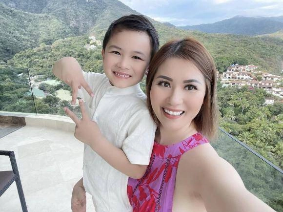 Đại gia việt nuôi con sang chảnh trong biệt thự 4000m2 ở mỹ quý tử thích thú khi được ăn dép - 4