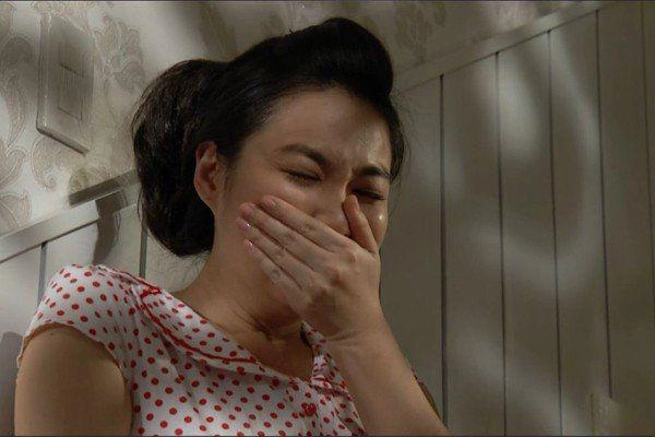 Đang ngủ con gái hét lớn mẹ ơi cháy rồi tôi kinh hoàng bật dậy ôm con khóc trong ân hận - 1