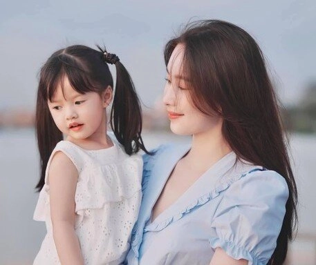 Đặng thu thảo hiếm hoi khoe ảnh con trai với tổng giám đốc trung tín để lộ cuộc sống triệu đô của nhóc tì 4 tuổi - 5