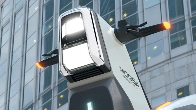 Đây không phải là suzuki mà tôi biết - khi hãng ra mắt loại xe mới phá vỡ mọi quy tắc cũ - 1