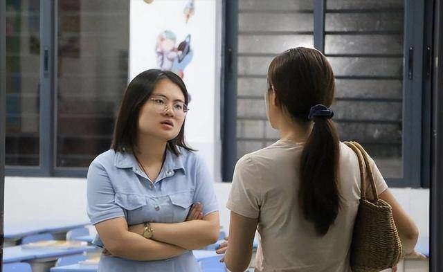 Đi họp phụ huynh đầu năm tôi bị soi vì đứng lên phản đối để người giàu làm trưởng ban phụ huynh - 2