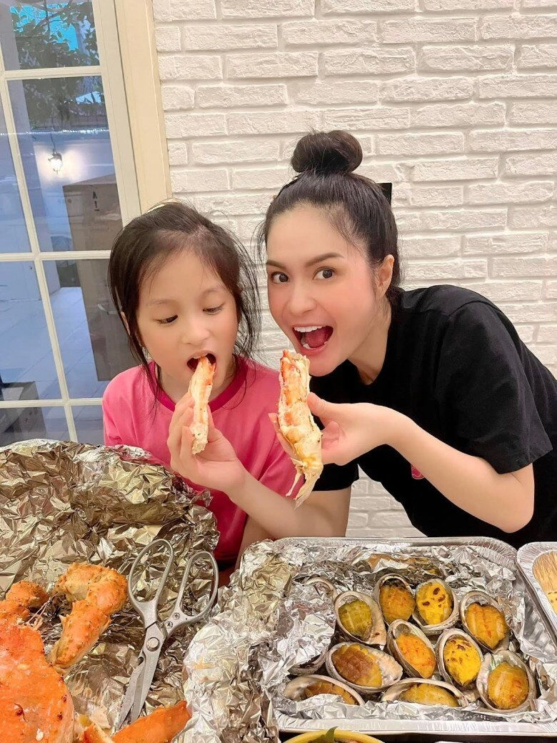 Đoàn di băng bị đào lại những lần nuôi con lố khóc vì đầu bếp ks 5 sao nấu không ngon để cô giáo chờ vì bận gội đầu - 9
