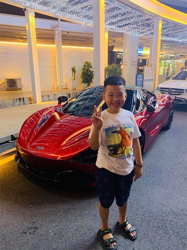 Đoạn tin nhắn của con riêng vân hugo hé lộ cuộc sống sau 4 năm theo mẹ vào sài gòn ở cùng bố dượng - 6
