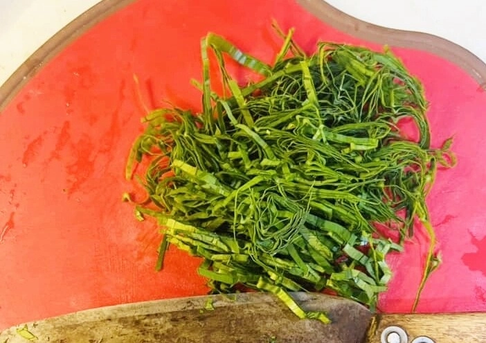 Độc đáo măng xào lá nghệ hương quê dân dã ăn một lần nhớ mãi - 4