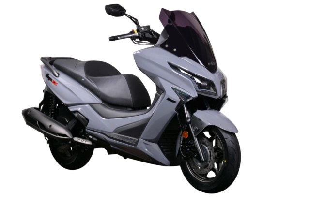 đối thủ khó chơi của yamaha xmax 250 vừa ra mắt phiên bản 2025 với giá bán chỉ 92 triệu đồng - 4