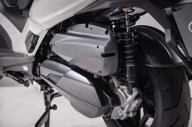 đối thủ khó chơi của yamaha xmax 250 vừa ra mắt phiên bản 2025 với giá bán chỉ 92 triệu đồng - 6