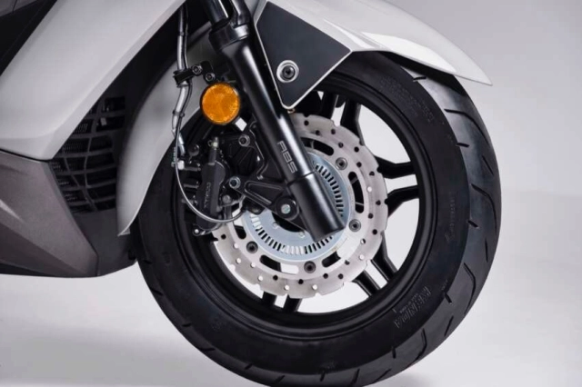 đối thủ khó chơi của yamaha xmax 250 vừa ra mắt phiên bản 2025 với giá bán chỉ 92 triệu đồng - 8