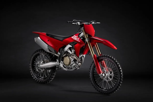 Ducati công bố thông tin chi tiết về desmo 450 mx tới công chúng - 1