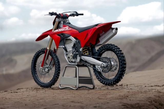 Ducati công bố thông tin chi tiết về desmo 450 mx tới công chúng - 8