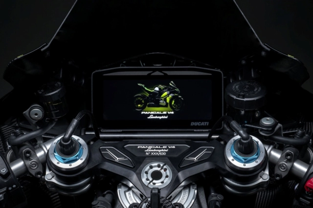 Ducati panigale v4 lamborghini - chiếc panigale nhẹ nhất và mạnh mẽ nhất ở thời điểm hiện tại - 8
