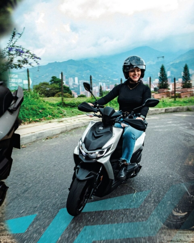 Dynamic rx 150 đối thủ mới của vario 160 góc cạnh hơn gọn đẹp hơn và nhiều trang bị hơn - 3