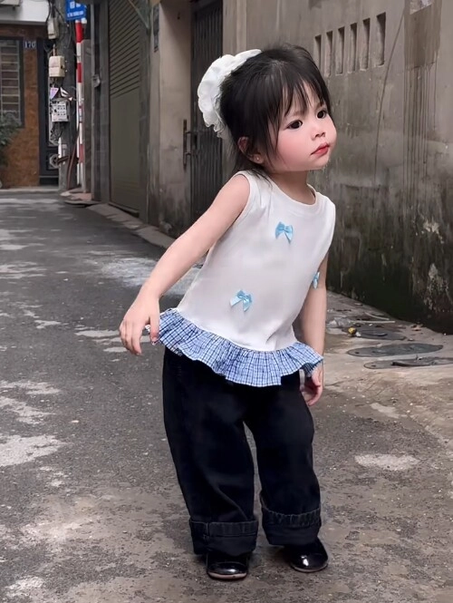 Em bé hà nội gây sốt với clipdỗi ông ngoại cực đáng yêu là mẫu nhí đắt show nhờxinh như thiên thần - 16