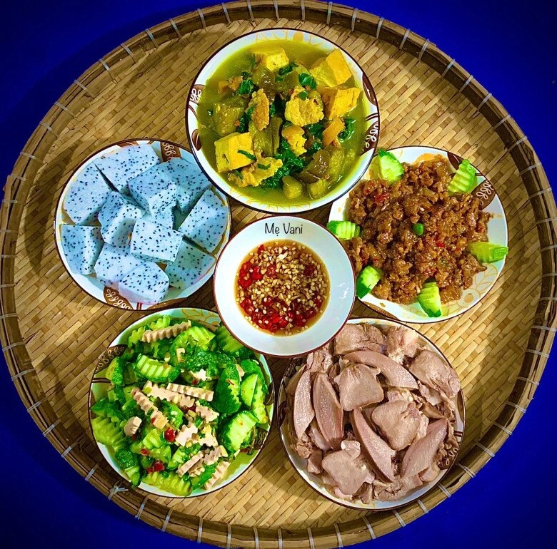 Gần 30 mâm cơm nhà giá dao động từ 80-100 nghìn đồng của gen z bình dương ngon đến nỗi chưa ai chê bao giờ - 4