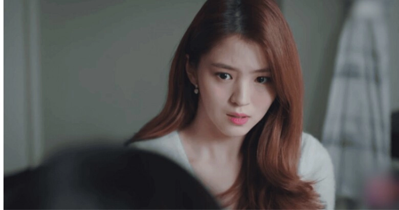 Giúp việc xin 10 triệu về quê nghỉ lễ tôi đưa ngay nhưng hành động của con trai làm tôi nghĩ lại đuổi việc luôn - 3