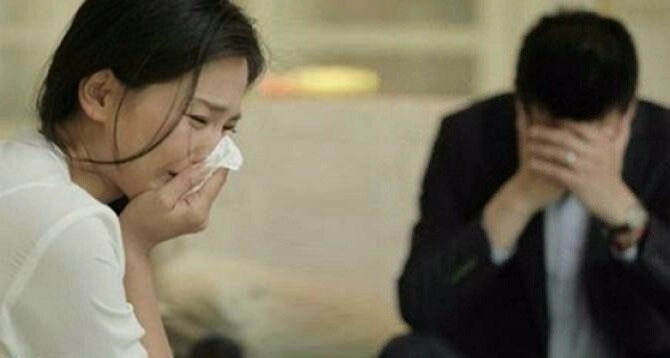 Gửi mẹ chồng ở quê 3 triệutháng nhờ chăm con một lần về thăm thấy mâm cơm bé ăn tôi rơi nước mắt - 1
