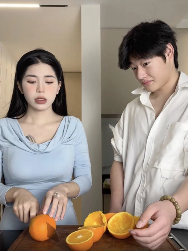 Hằng du mục yêu 2 con riêng của chồng cũ thế này bảo sao 2 đứa trẻ người trung quốc muốn theo mẹ kế việt - 8