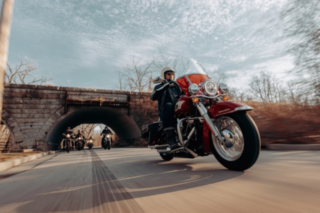 Harley-davidson hydra-glide revival 2024 ra mắt giới hạn chỉ 5 chiếc tại malaysia - 13