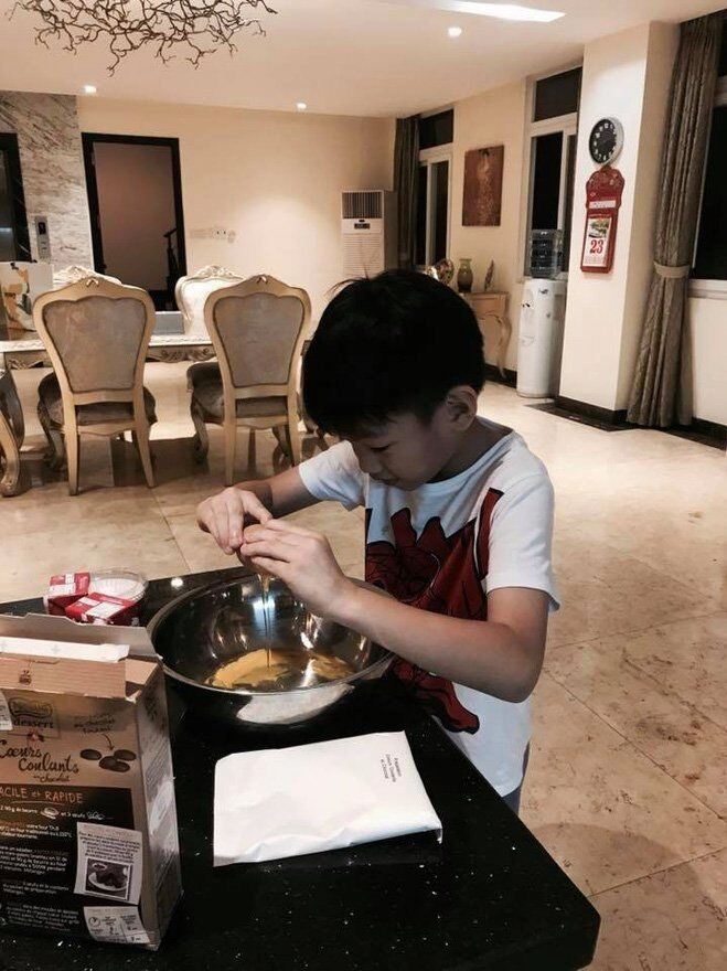 Hồ ngọc hà 5 năm đảm nhiệm việc cơm nước cho chồng giờ con trai riêng đã có thể thay thế mẹ - 9