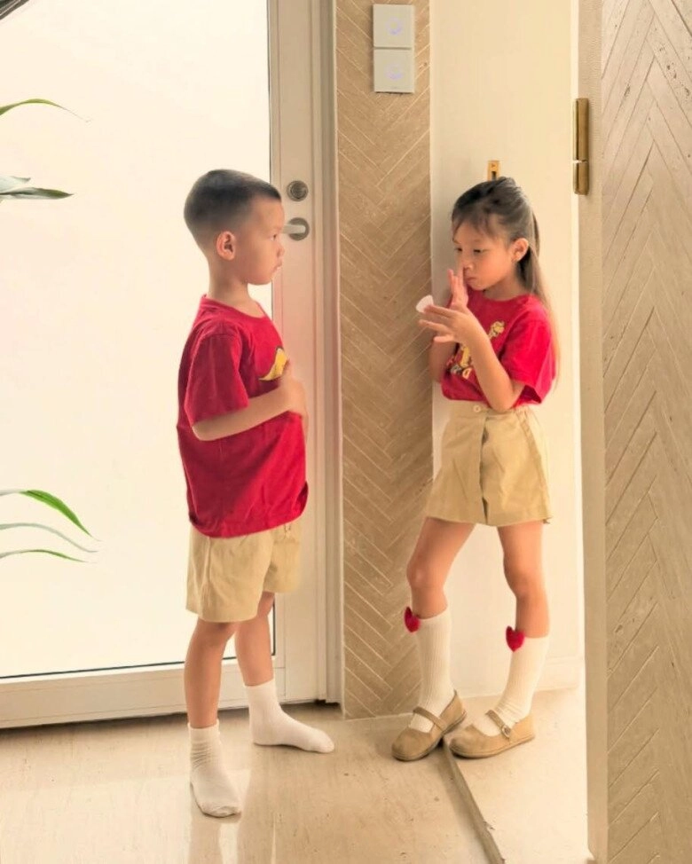 Hồ ngọc hà khoe con gái lisa điệu đà giống mẹ con trai leon 4 tuổi đã sở hữu dàn siêu xe khủng - 6