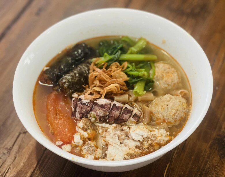 hoa hậu nhà trăm tỷ khoe cơm nhà bữa ăn có những gì mà hàng loạt người nổi tiếng đều vào khen ngợi - 5