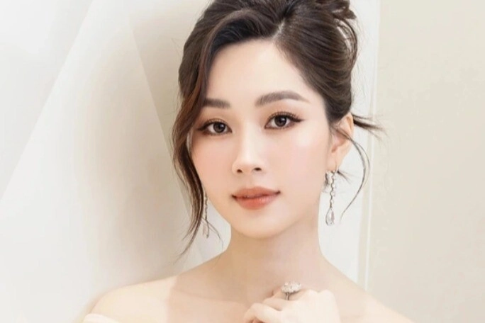 Hoa hậu việt chi tiền tỷ cho con du học trường trong khu nữ hoàng anh sống ngày sang thăm thì vỡ mộng - 4