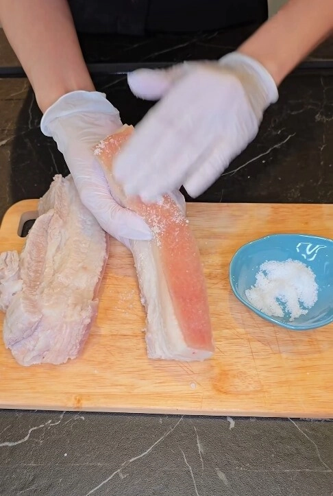 Hoa hậu việt làm món ăn đang hot rần rần mà như trả thù người yêu cũ bất ngờ phản ứng của chồng - 7