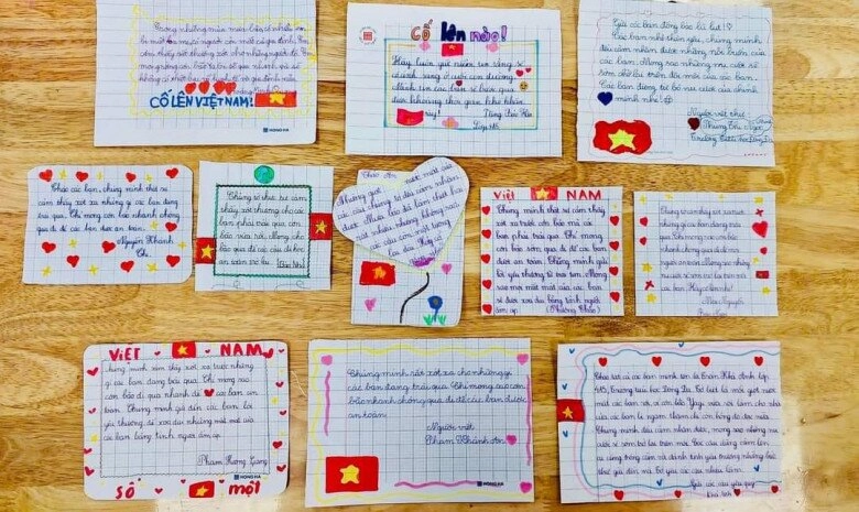 Hội chị em chia sẻ những mâm cỗ trung thu giản dị khiêm nhường tràn ngập yêu thương đúng nghĩa - 4