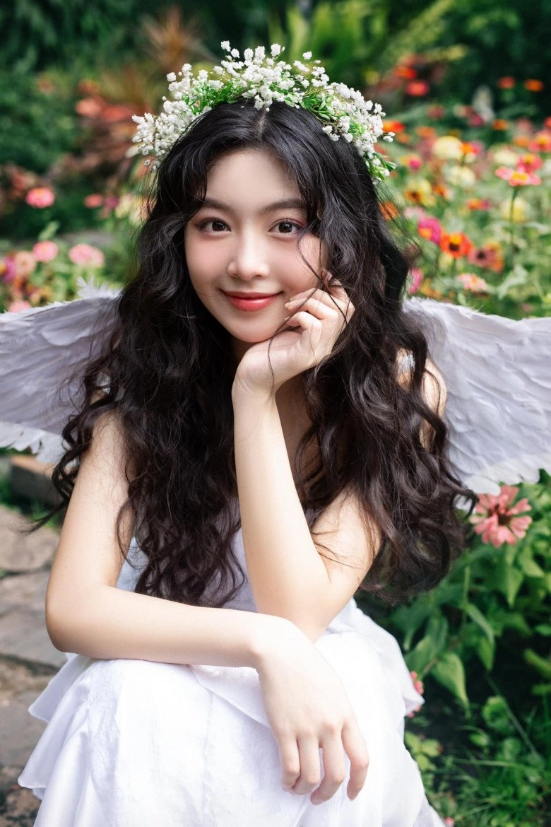 Hội con nhà người ta showbiz việt con gái quyền linh chuẩn hoa hậu con trai lý hải 12 tuổi giỏi 4 ngôn ngữ - 2