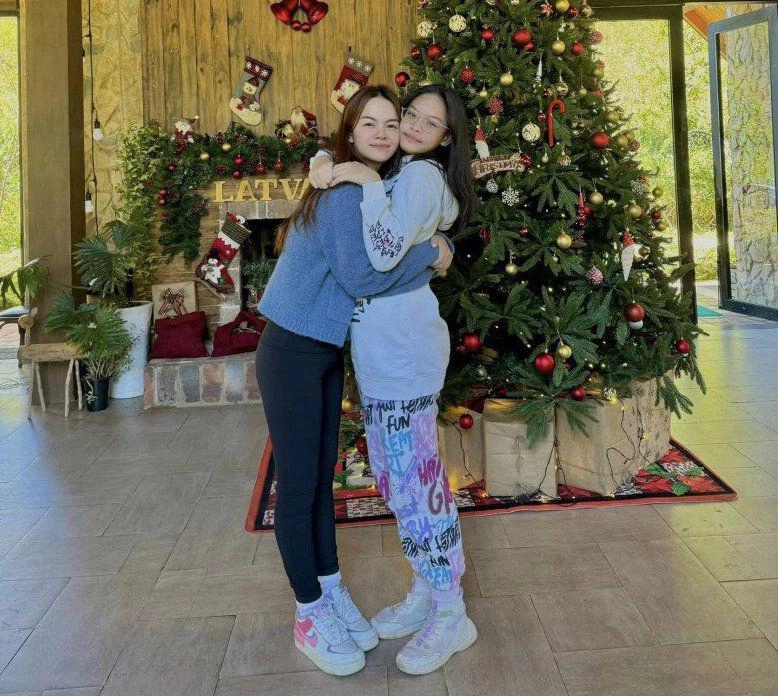 Hội con nhà người ta showbiz việt con gái quyền linh chuẩn hoa hậu con trai lý hải 12 tuổi giỏi 4 ngôn ngữ - 10