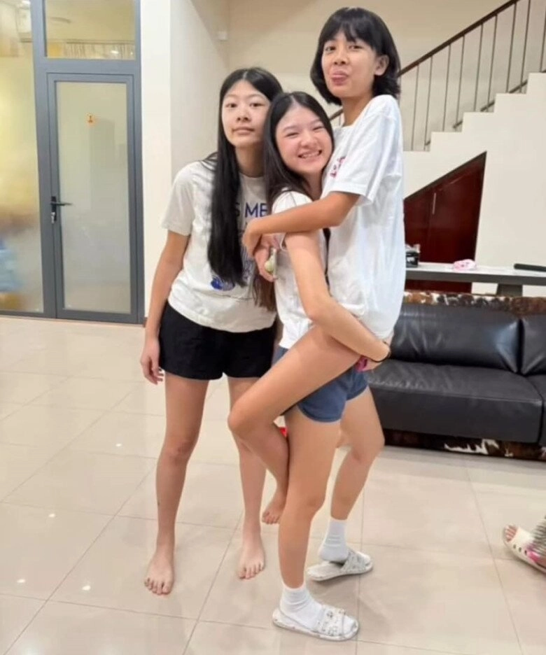 Hội con sao vip nhất nhì v-biz bình minh trương ngọc ánh hà kiều anh lệ quyên chung khung hình - 3
