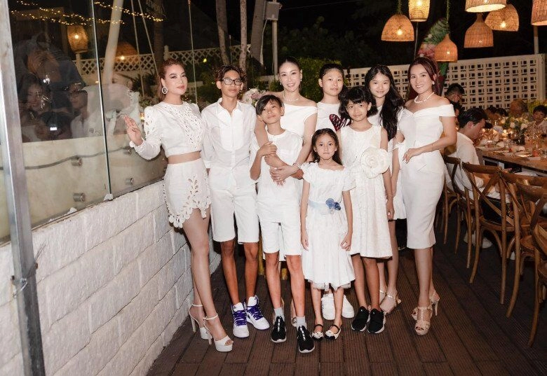 Hội con sao vip nhất nhì v-biz bình minh trương ngọc ánh hà kiều anh lệ quyên chung khung hình - 7
