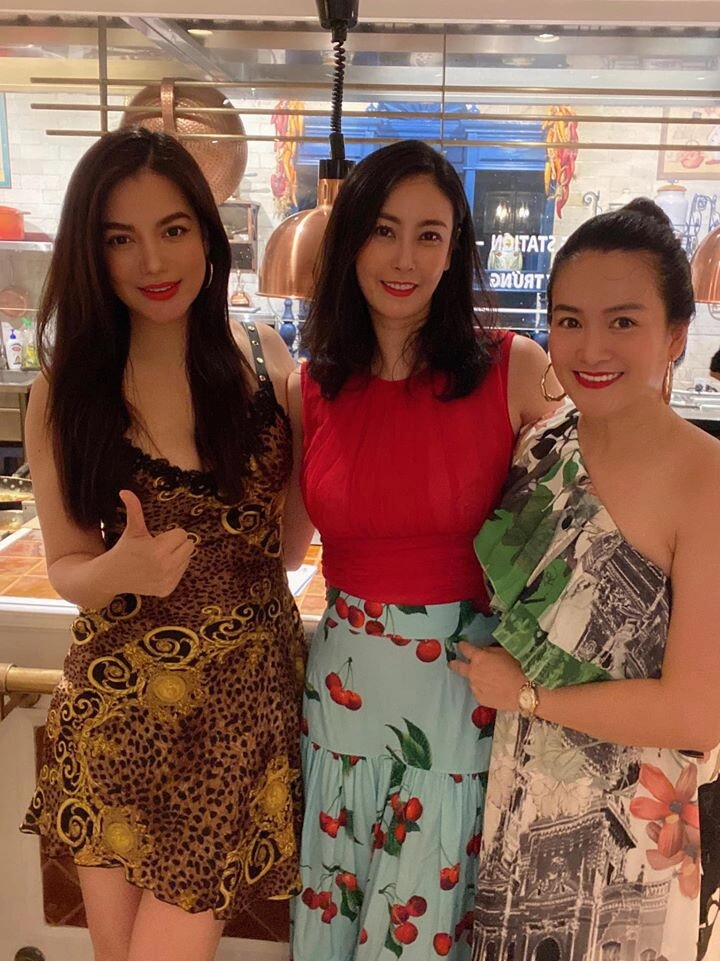 Hội con sao vip nhất nhì v-biz bình minh trương ngọc ánh hà kiều anh lệ quyên chung khung hình - 15