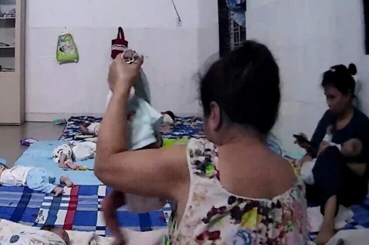 Hội mẹ bỉm tràn vào facebook mái ấm hoa hồng nhìn những clip yêu thương giả tạo ngày xưa mà rơi nước mắt thương các con - 1