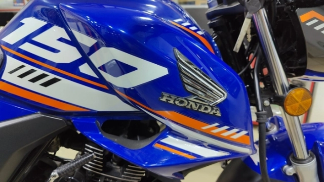 Honda cb150f blue new 2025 trình làng với giá bán khoảng 40 triệu đồng - 5