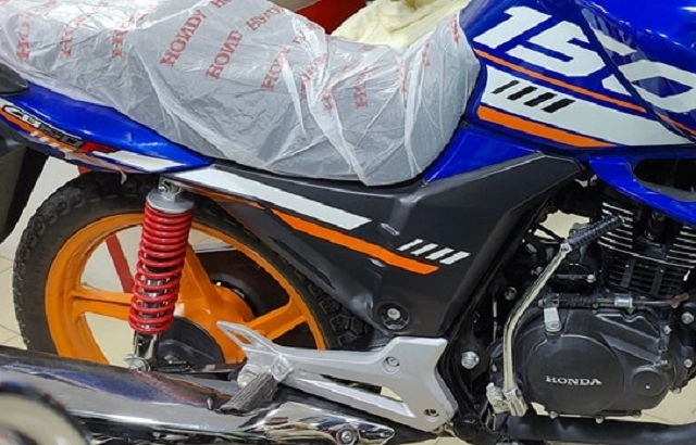 Honda cb150f blue new 2025 trình làng với giá bán khoảng 40 triệu đồng - 6