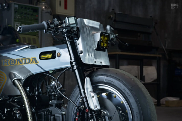 Honda dax 125 độ đến từ đài loan - kiệt tác tùy chỉnh kết hợp hiện đại và cổ điển - 5