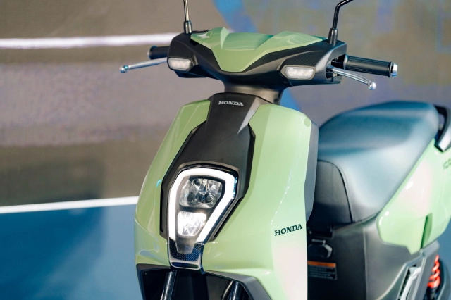 Honda xuất xưởng chiếc xe gắn máy điện icon e đầu tiên tại việt nam - 6