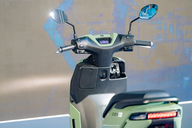 Honda xuất xưởng chiếc xe gắn máy điện icon e đầu tiên tại việt nam - 7