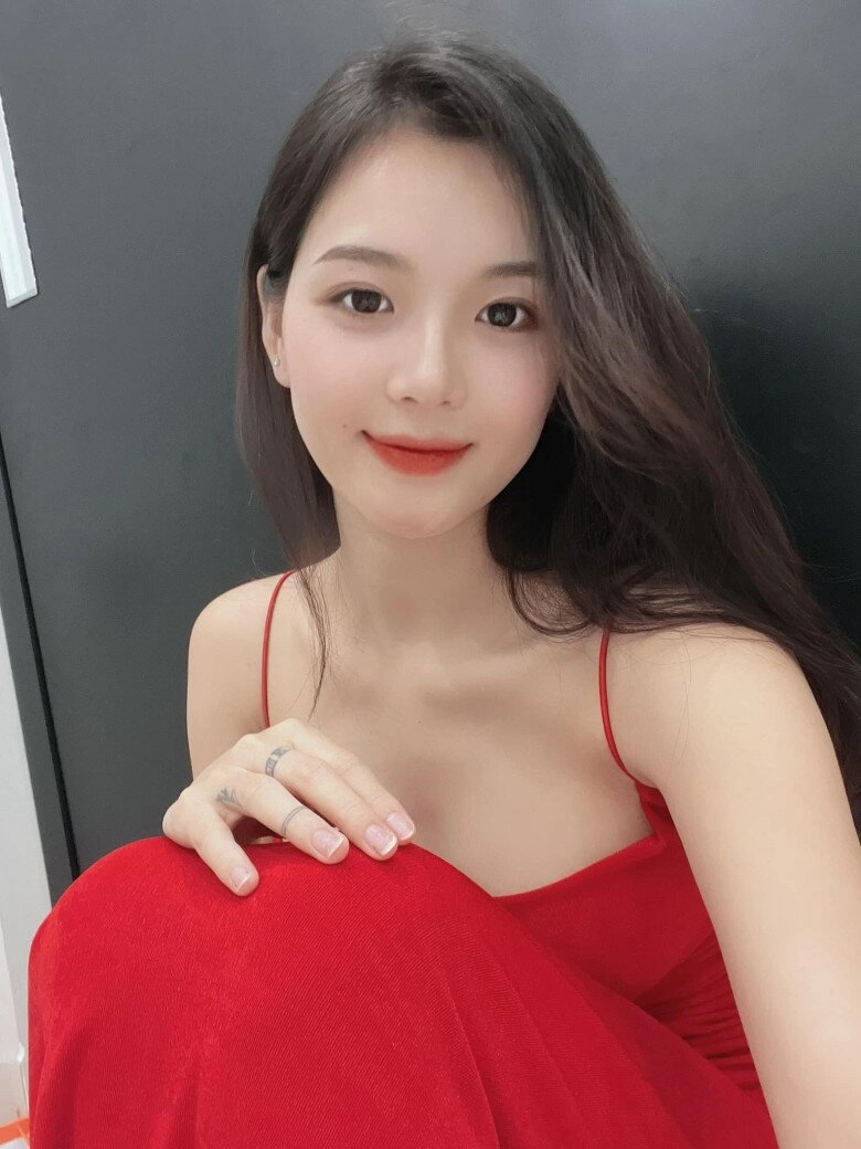 hot girl dân tộc nổi tiếng mxh 10 năm trước nay làm mẹ đơn thân đẹp hút hồn cứ ra đường là bạn khác giới xin làm quen - 7