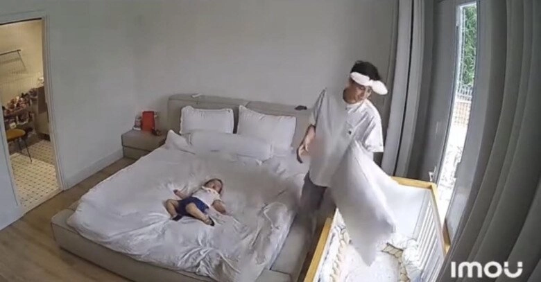 Hotboy hải dương lấy phú bà sài thành hơn 9 tuổi giờ ở nhà chăm con nấu ăn giặt quần áo quét nhà bóc hoa quả mời vợ - 7