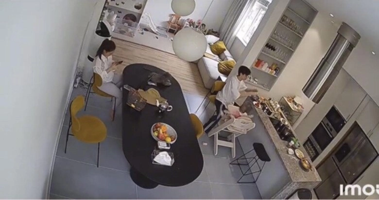 Hotboy hải dương lấy phú bà sài thành hơn 9 tuổi giờ ở nhà chăm con nấu ăn giặt quần áo quét nhà bóc hoa quả mời vợ - 11