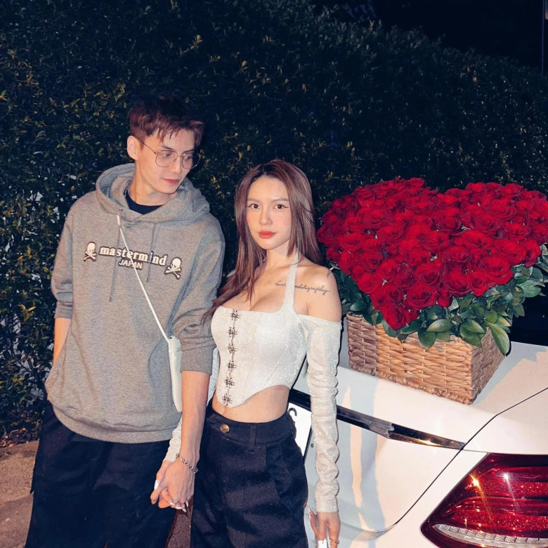 Hotboy hải dương lấy phú bà sài thành hơn 9 tuổi giờ ở nhà chăm con nấu ăn giặt quần áo quét nhà bóc hoa quả mời vợ - 15