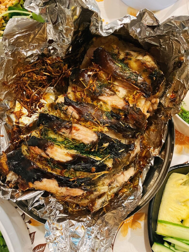 Hương giang mang bầu vẫn hì hục ngồi cả buổi làm cua đáp bình luận gái phố bây giờ mới biết sờ vào con cua - 7
