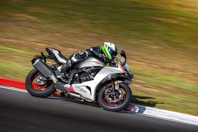 Kawasaki ninja zx-6r 2025 chính thức lộ diện - 5